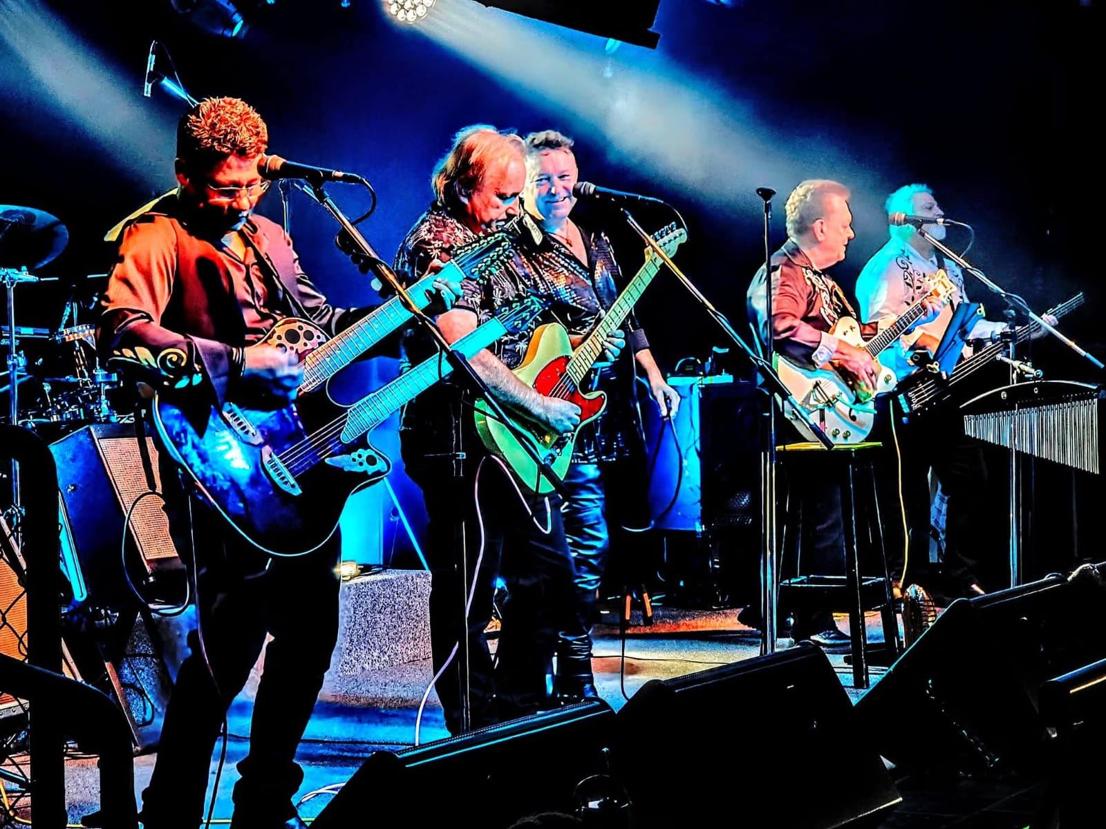 Reminiscing - The Sounds of the Little River Band Live